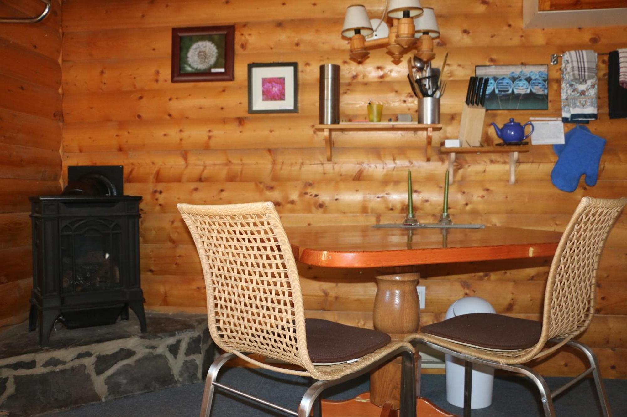 Rocky Mountain Cabins And Home ゴールデン エクステリア 写真